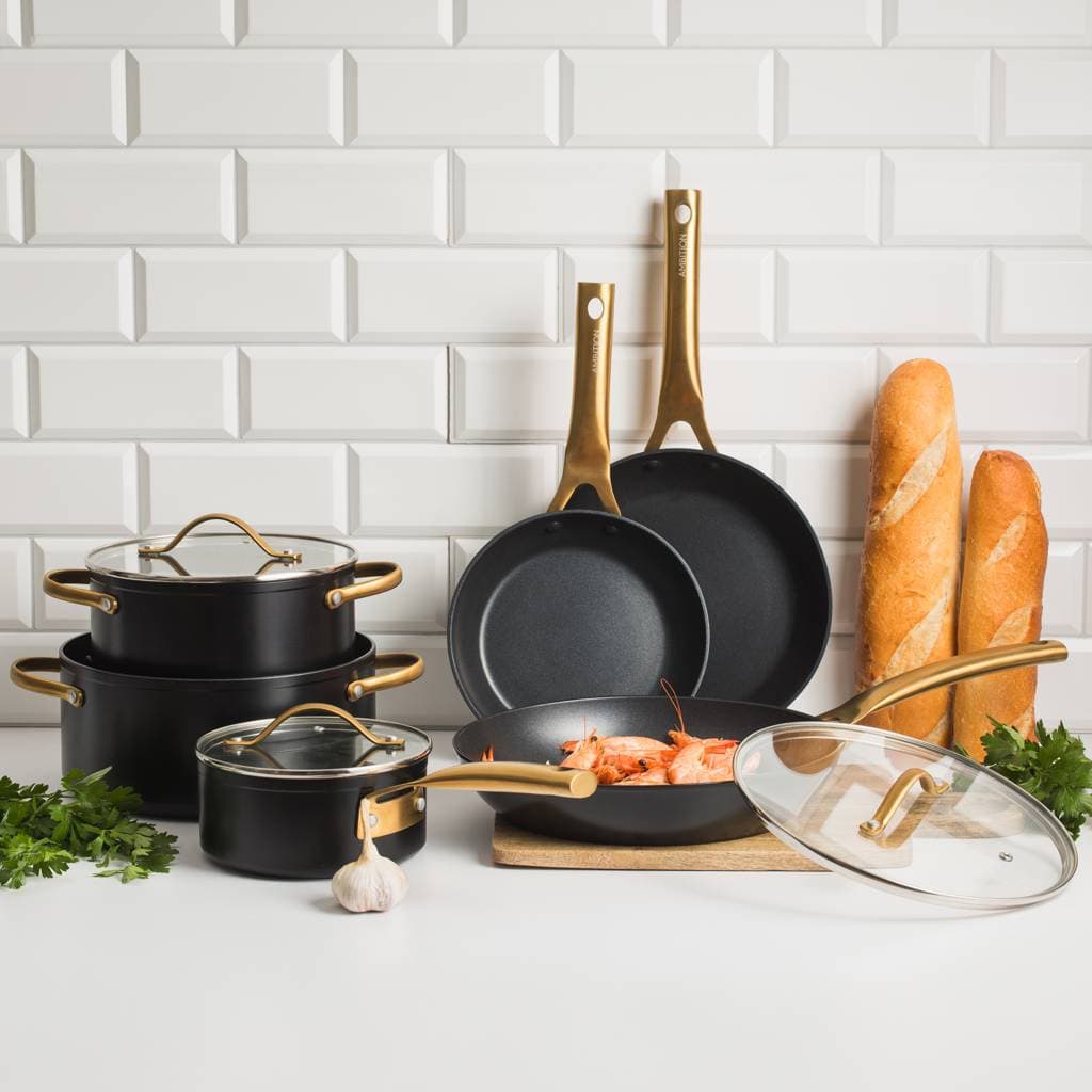 https://dajar.pl/media/catalog/product/r/o/royal_ambition_trendbook_kmstudio_big-5366_6__1_1.jpg