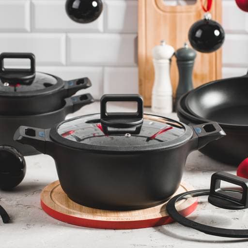 https://dajar.pl/media/catalog/product/t/r/trendbookchristmass21_kmstudio_big-8437.jpg