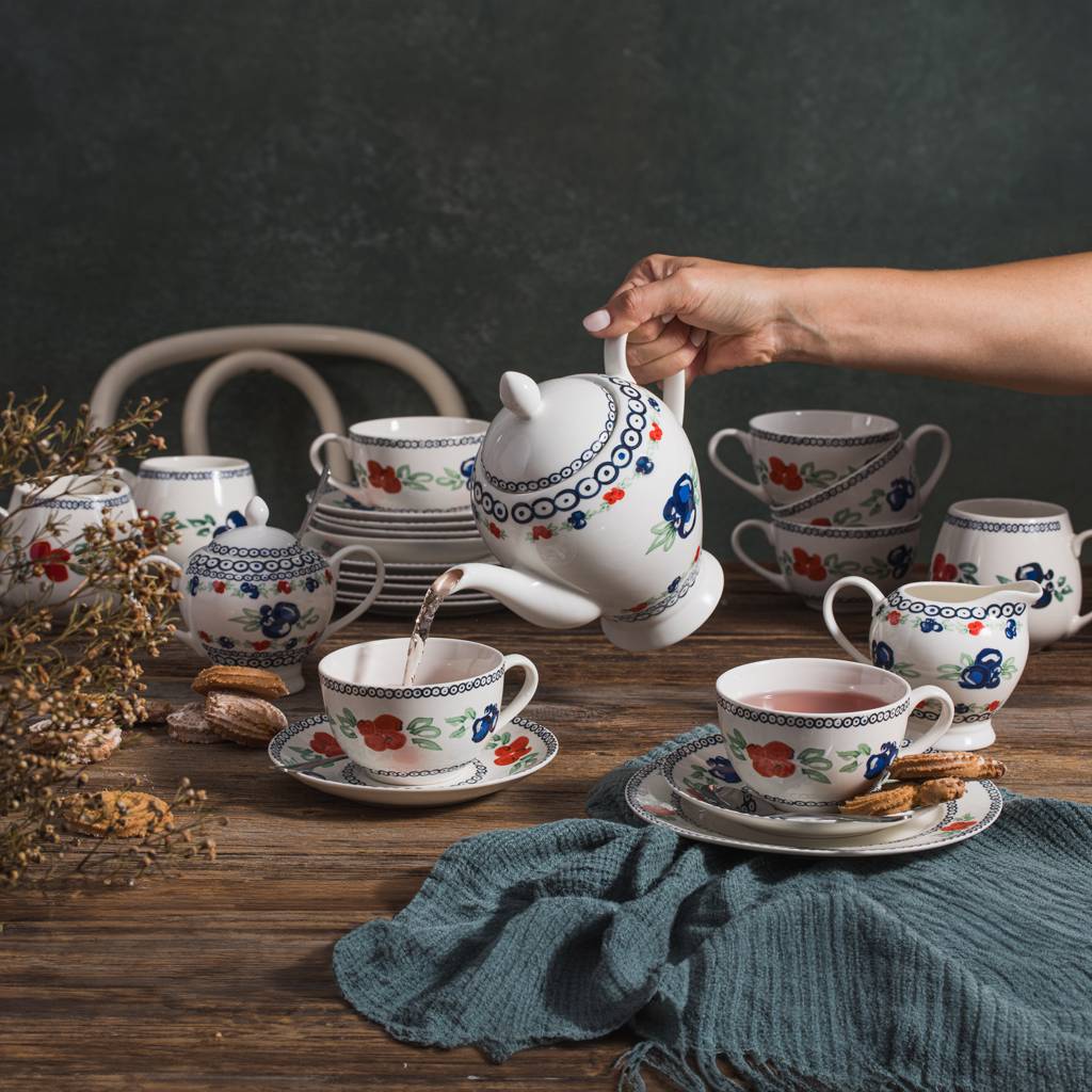 https://dajar.pl/media/catalog/product/k/a/kalina_ambition_trendbook_kmstudio_big-4438_7__1.jpg