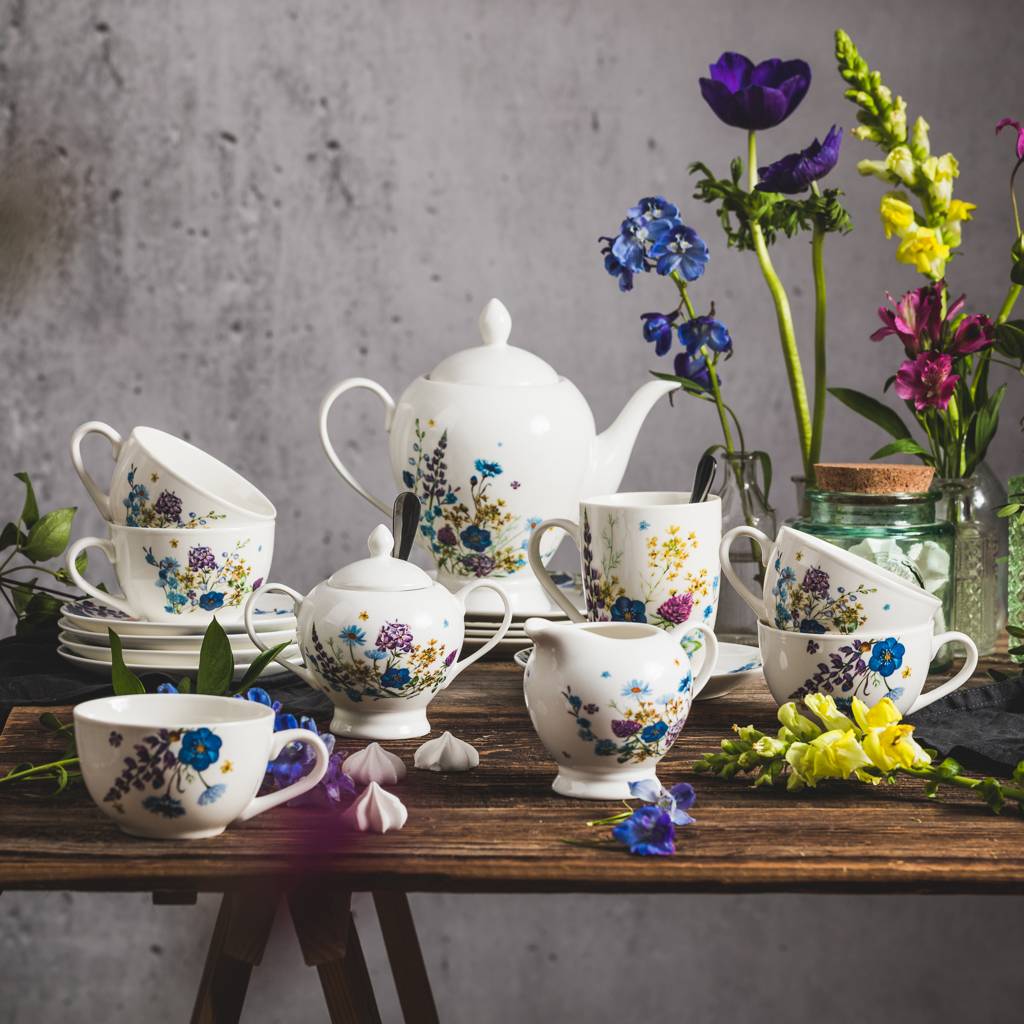 https://dajar.pl/media/catalog/product/t/r/trendbook_wiosna2023_kmstudio_big-1761_2.jpg