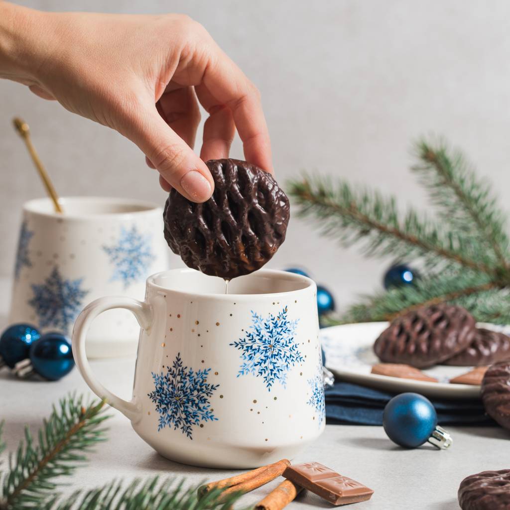 https://dajar.pl/media/catalog/product/t/r/trendbookchristmass_galactic_1_.jpg