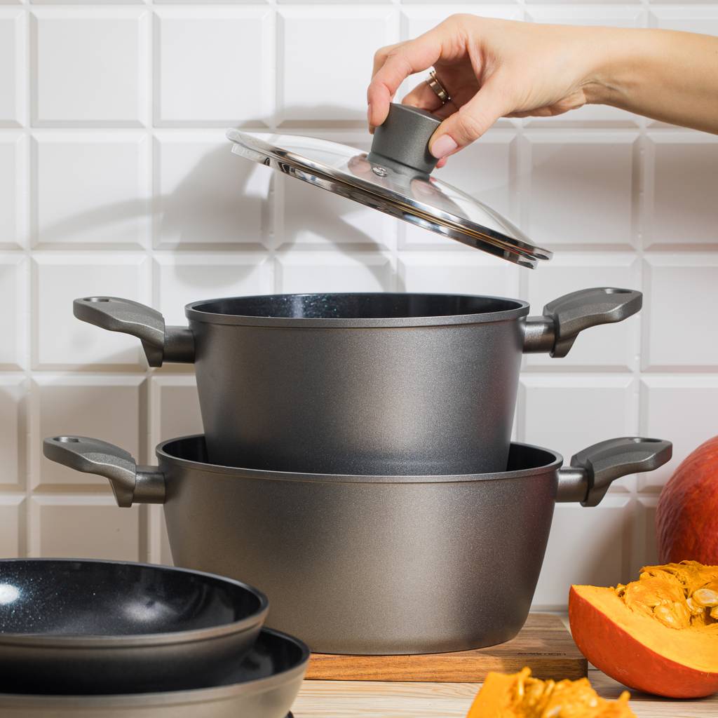 https://dajar.pl/media/catalog/product/t/r/trendbookchristmass_kmstudio_big-7639_1_.jpg